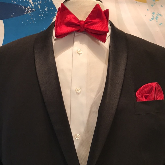 Eleganza Platinum Tuxedo coat - Picture 8 of 17